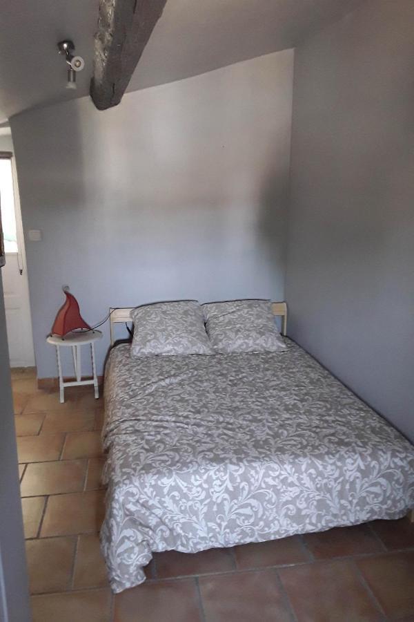 Studio Entre Cevennes Et Camargue Montfrin ภายนอก รูปภาพ