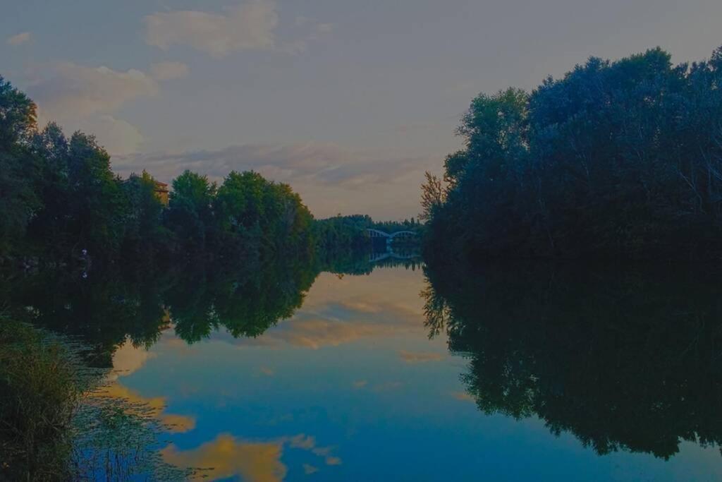 Studio Entre Cevennes Et Camargue Montfrin ภายนอก รูปภาพ